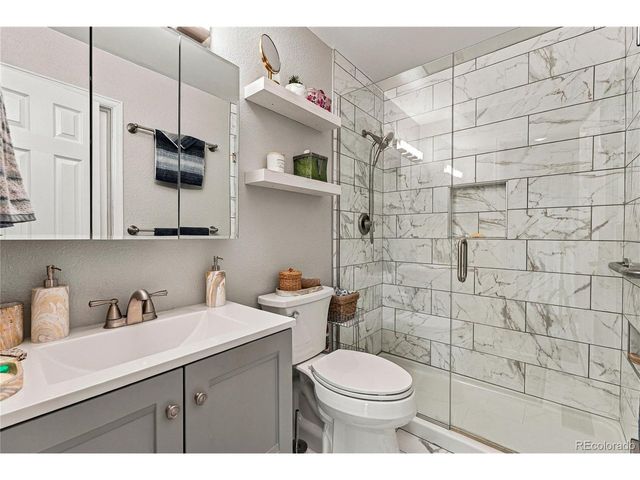 2127 S Joplin Way, Aurora, CO 80013