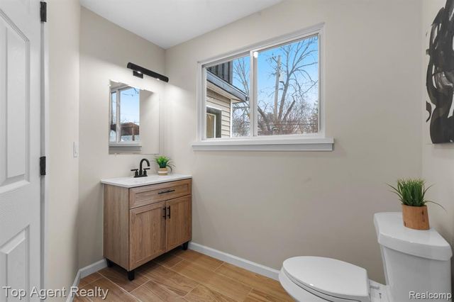 14550 Penrod Street, Detroit, MI 48223