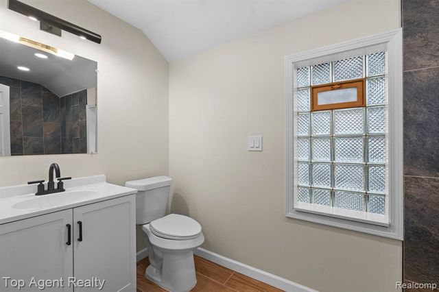 14550 Penrod Street, Detroit, MI 48223