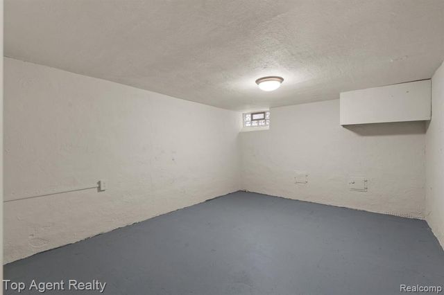 14550 Penrod Street, Detroit, MI 48223