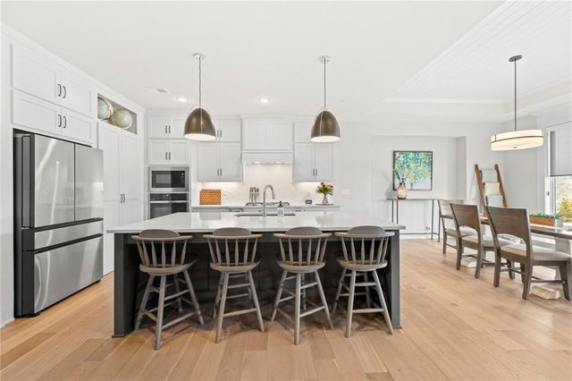 20614 W 109th Terrace, Olathe, KS 66061