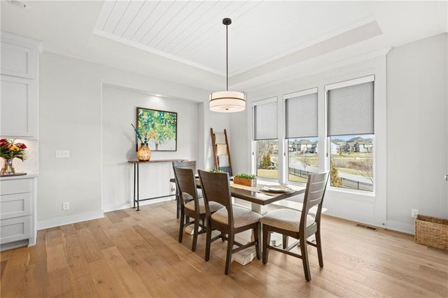 20614 W 109th Terrace, Olathe, KS 66061