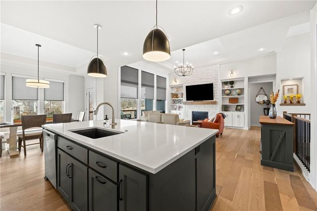 20614 W 109th Terrace, Olathe, KS 66061