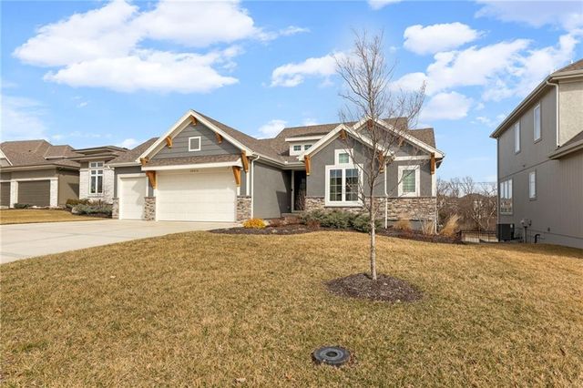 20614 W 109th Terrace, Olathe, KS 66061