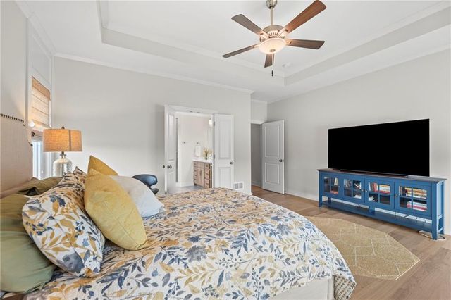 20614 W 109th Terrace, Olathe, KS 66061