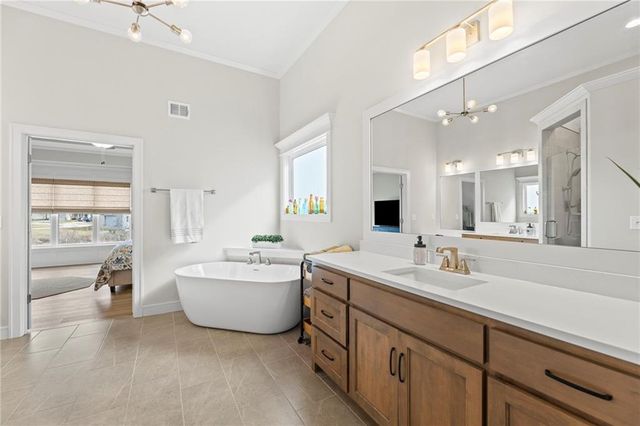 20614 W 109th Terrace, Olathe, KS 66061