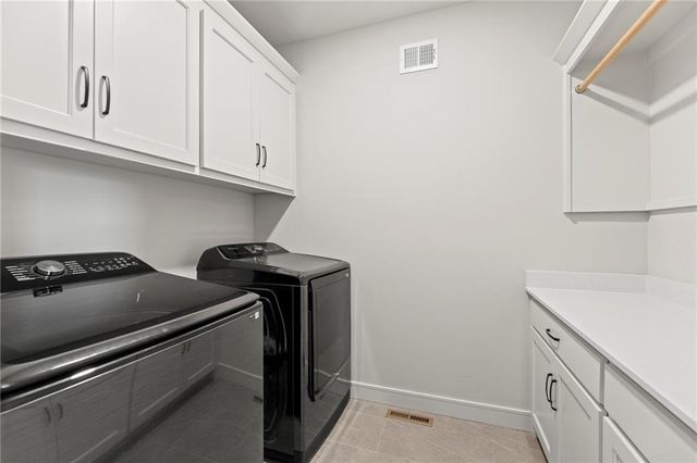 20614 W 109th Terrace, Olathe, KS 66061