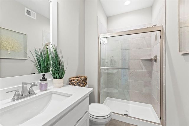 20614 W 109th Terrace, Olathe, KS 66061