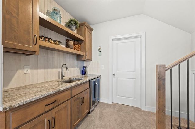 20614 W 109th Terrace, Olathe, KS 66061