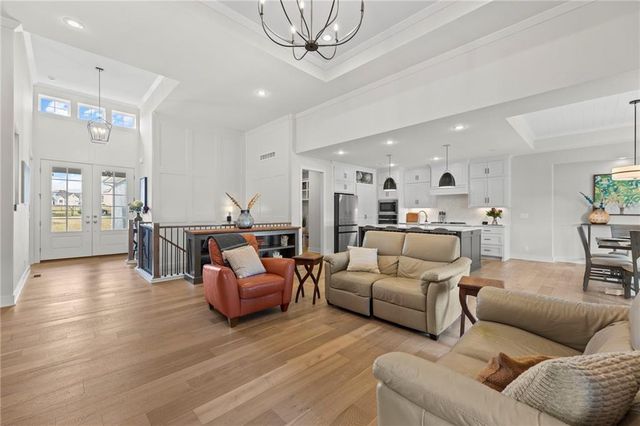 20614 W 109th Terrace, Olathe, KS 66061