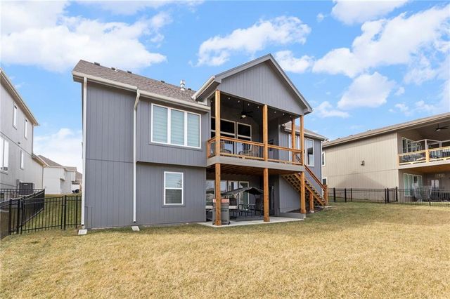 20614 W 109th Terrace, Olathe, KS 66061