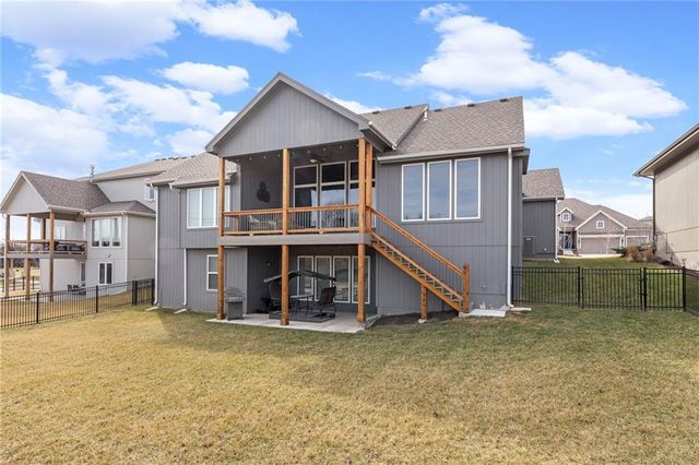 20614 W 109th Terrace, Olathe, KS 66061