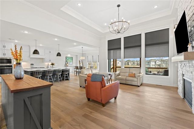 20614 W 109th Terrace, Olathe, KS 66061