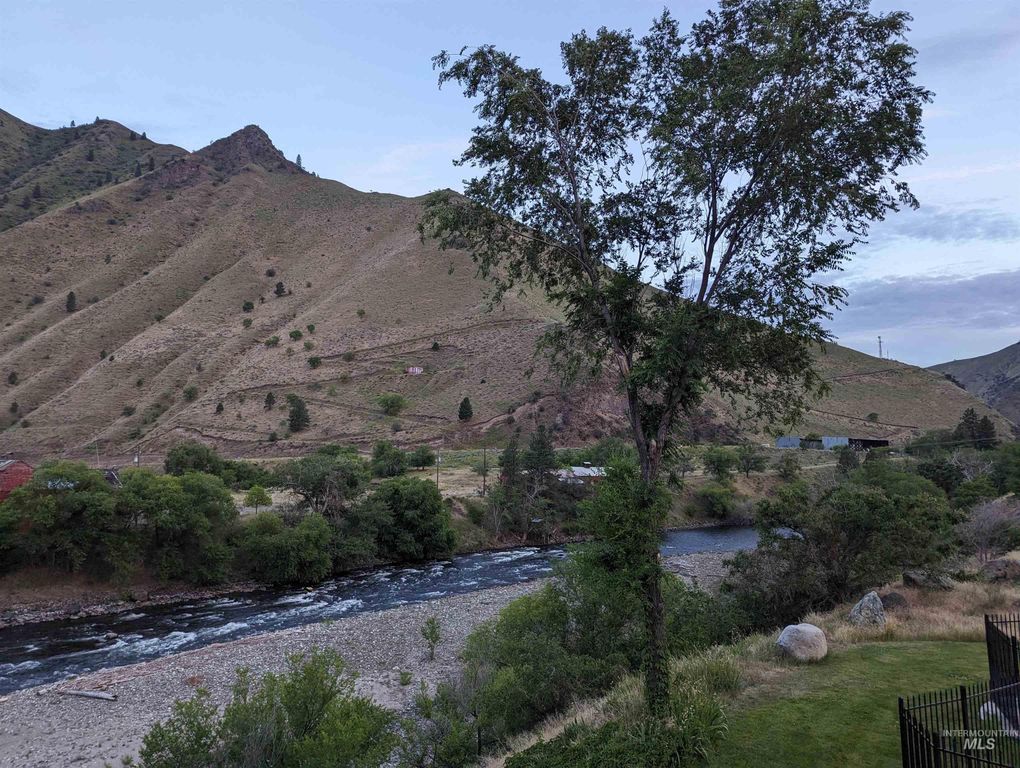 The Confluence Salmon River Road, Riggins, ID 83549 photo 2