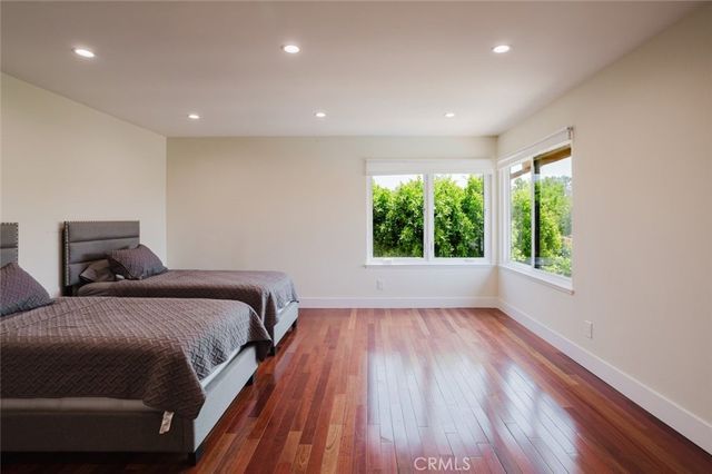 21210 Tulsa, Chatsworth, CA 91311