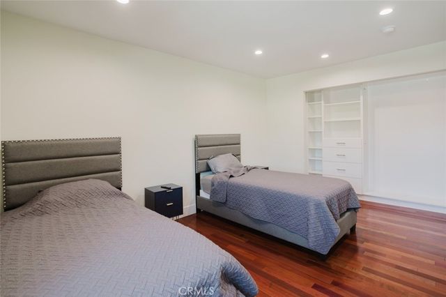 21210 Tulsa, Chatsworth, CA 91311
