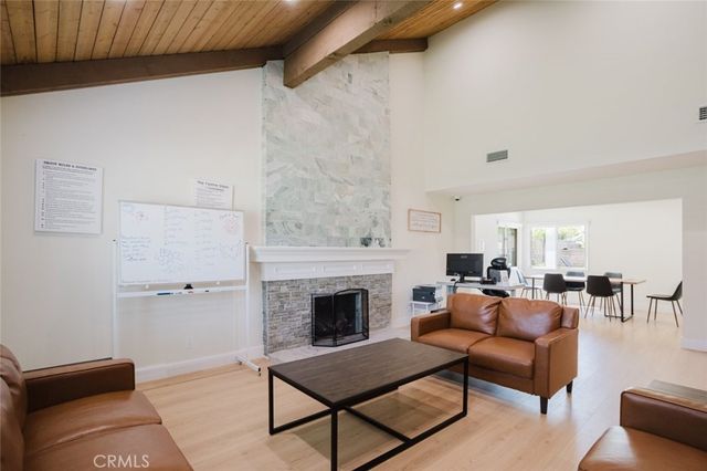 21210 Tulsa, Chatsworth, CA 91311