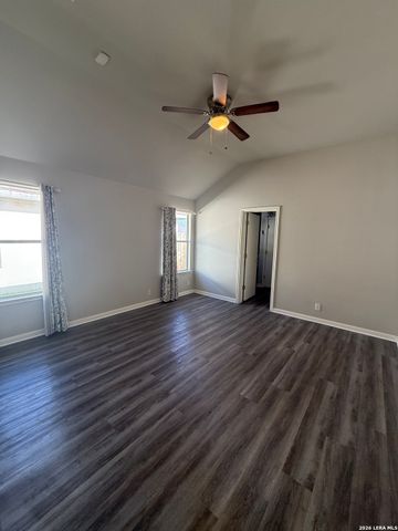 8531 Snakeweed, Converse, TX 78109