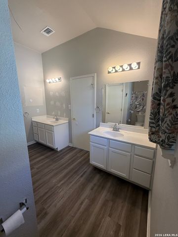 8531 Snakeweed, Converse, TX 78109