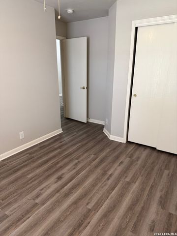 8531 Snakeweed, Converse, TX 78109