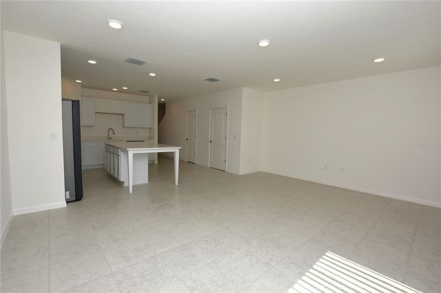 3913 ACADEMIA AVENUE, Lakeland, FL 33803