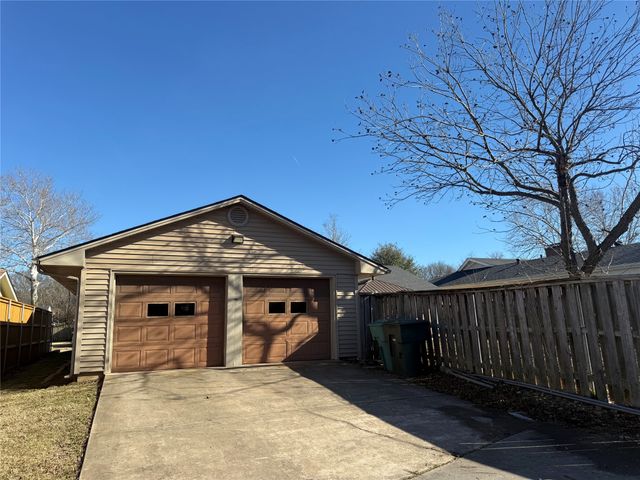 314 Hidden Valley Trail, Sherman, TX 75092