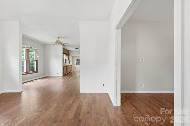 1013 7th Street NE, Hickory, NC 28601