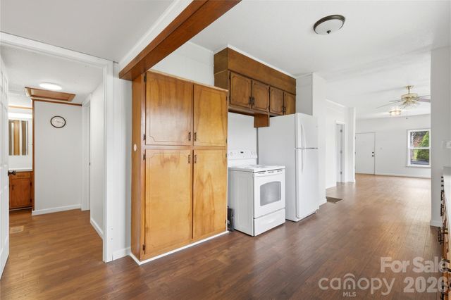 1013 7th Street NE, Hickory, NC 28601
