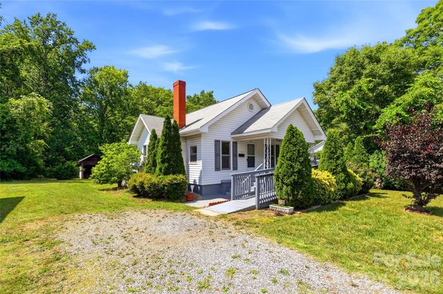 1013 7th Street NE, Hickory, NC 28601