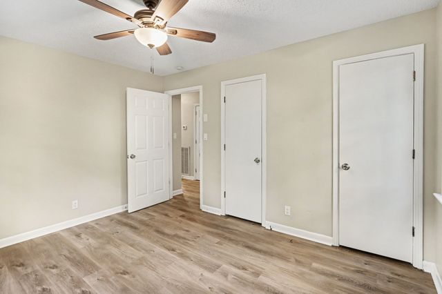 2117 Ferry Rd, Clarksville, TN 37040