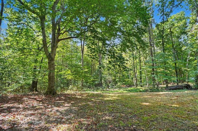 2117 Ferry Rd, Clarksville, TN 37040