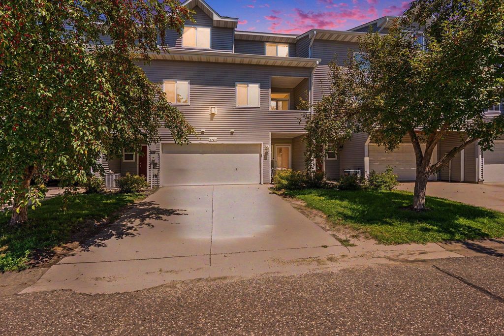 679 Woodduck Drive H, Woodbury, MN 55125 — exterior