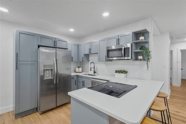 3243 6TH AVENUE S, St Petersburg, FL 33712