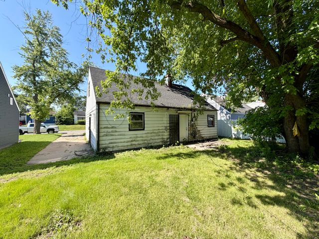 3722 W 20th Place, Gary, IN 46404