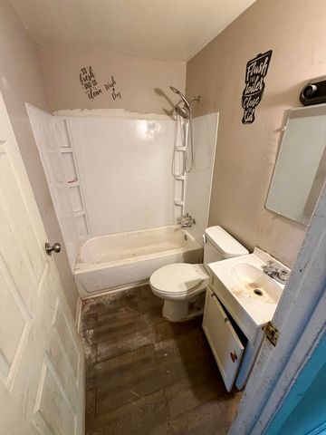 3722 W 20th Place, Gary, IN 46404