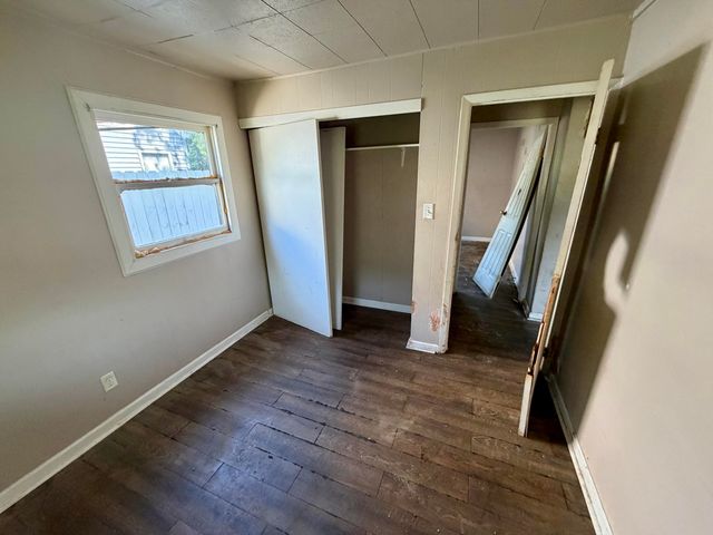 3722 W 20th Place, Gary, IN 46404
