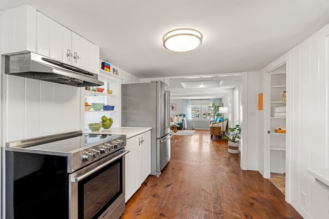 26 Bayview Rd., Marblehead, MA 01945