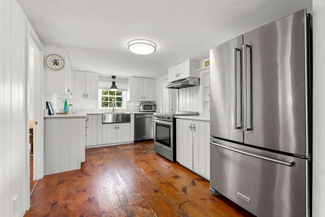 26 Bayview Rd., Marblehead, MA 01945