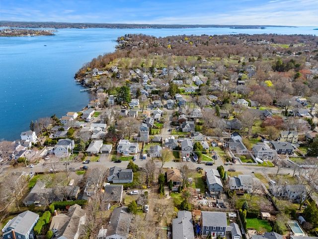 26 Bayview Rd., Marblehead, MA 01945