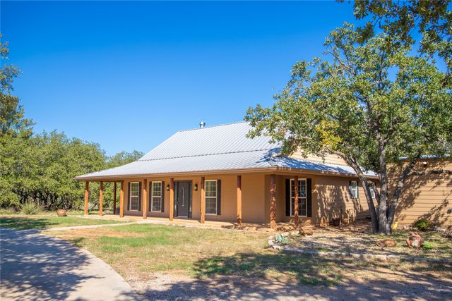 290 County Road 176, Bangs, TX 76823