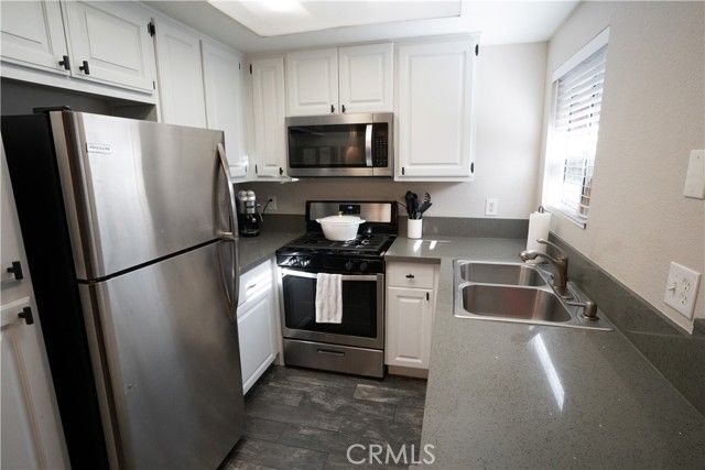 16377 Lakeshore Dr 1A, Lake Elsinore, CA 92530