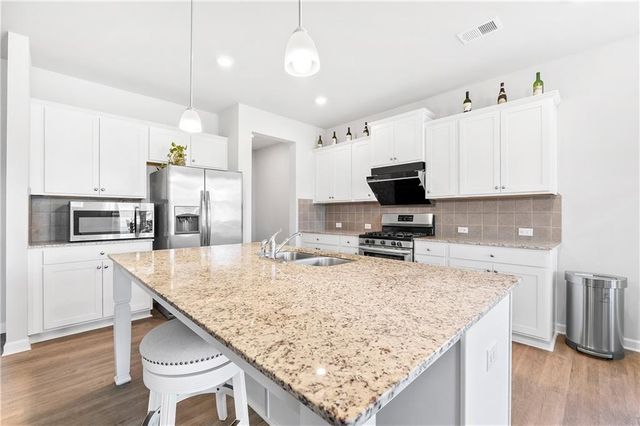 101 Wyevale Court, Braselton, GA 30517
