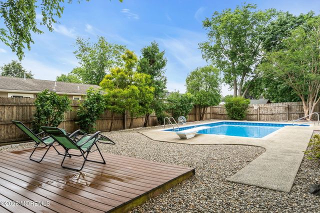 409 Lawrence Drive, Lanoka Harbor, NJ 08734