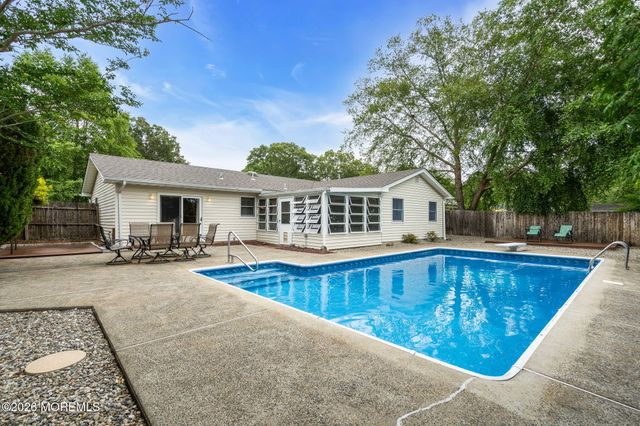 409 Lawrence Drive, Lanoka Harbor, NJ 08734