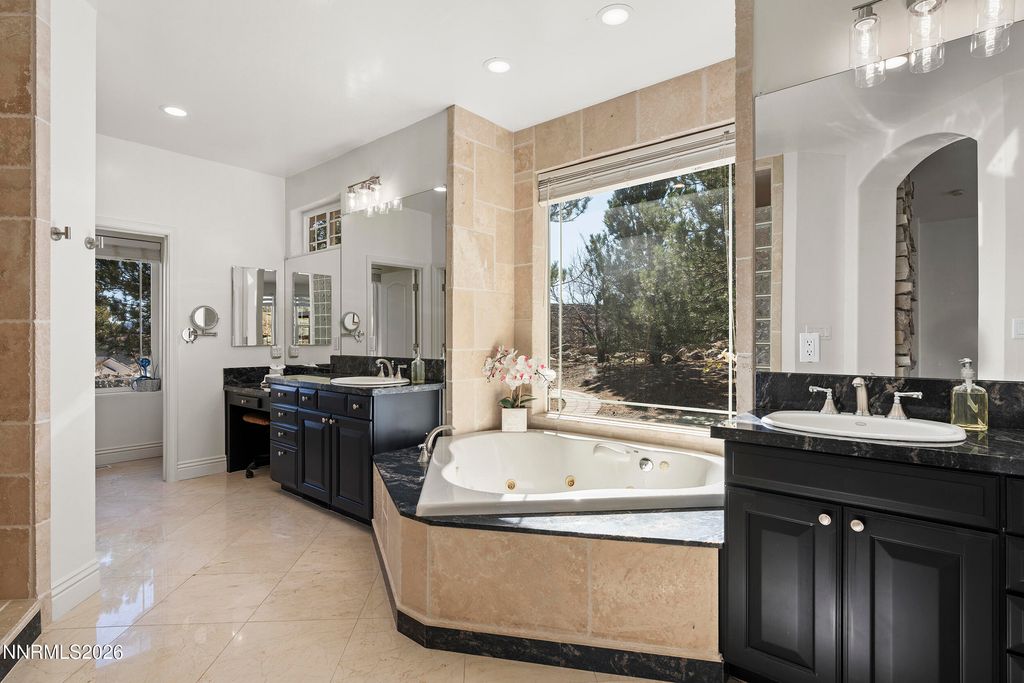 Image 28 of property listing at 13330 W Saddlebow Drive, Reno, NV 89511