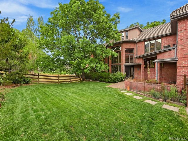 26 Red Fox Lane, Littleton, CO 80127