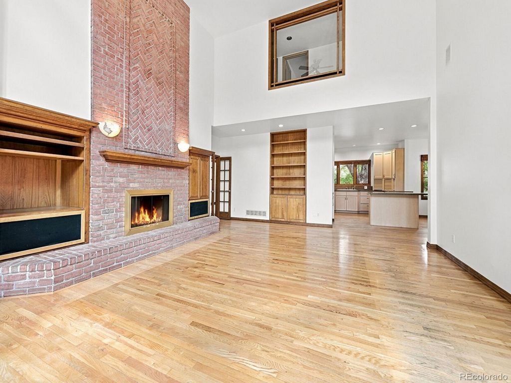 Image 20 of property listing at 26 Red Fox Lane, Littleton, CO 80127
