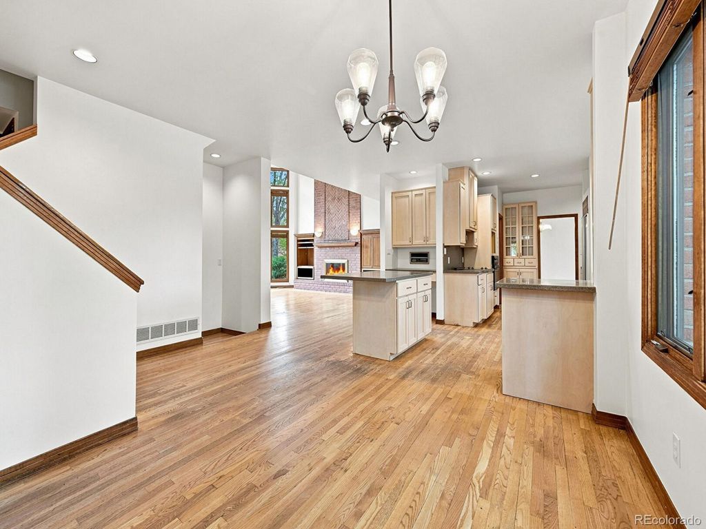 Image 22 of property listing at 26 Red Fox Lane, Littleton, CO 80127