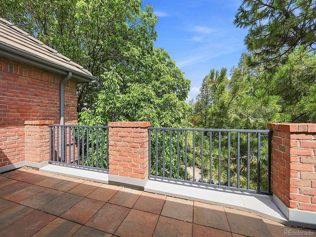 Image 38 of property listing at 26 Red Fox Lane, Littleton, CO 80127