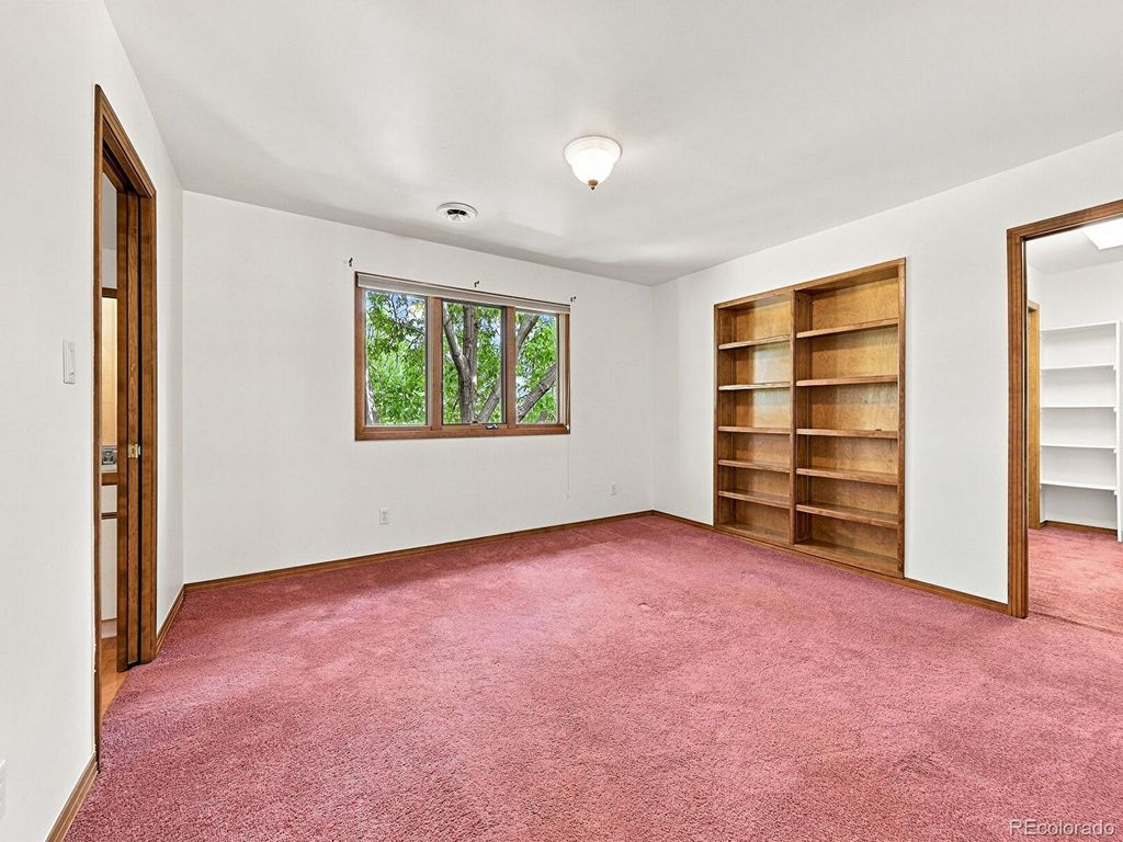Image 39 of property listing at 26 Red Fox Lane, Littleton, CO 80127
